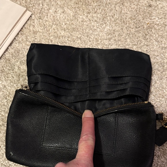 Nwot Coach Black pebbled leather  Textured Wristlet - Picture 9 of 14